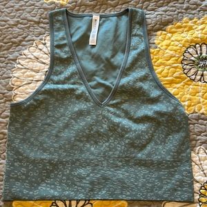 Athleta NWOT size L cropped tank. Green cheetah.